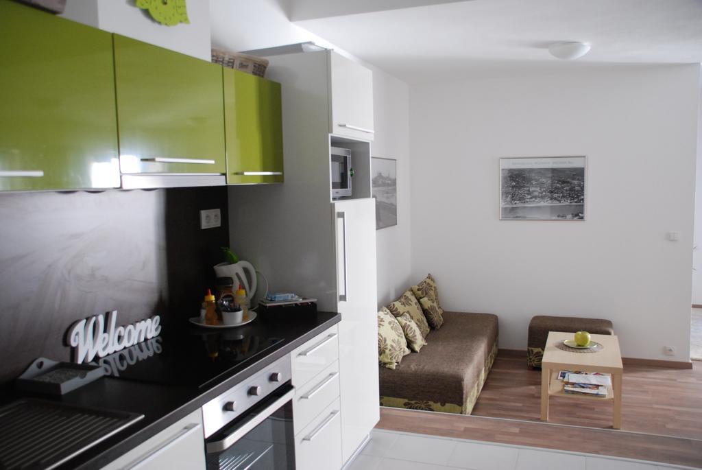 Stay In City Apartment Bastova Bratislava Exterior photo