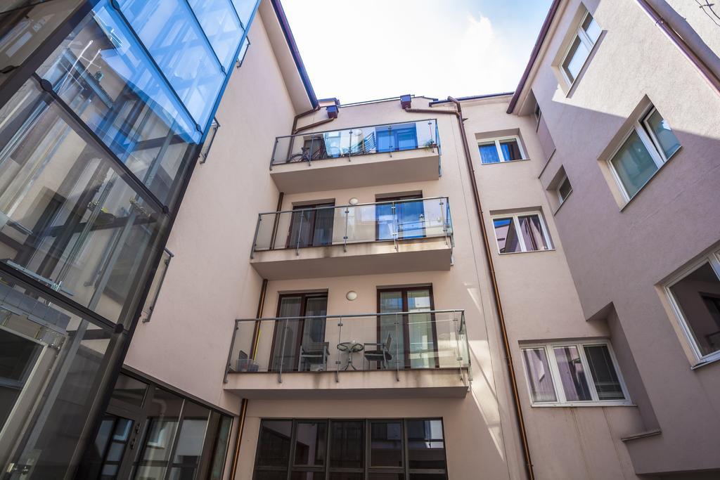 Stay In City Apartment Bastova Bratislava Exterior photo