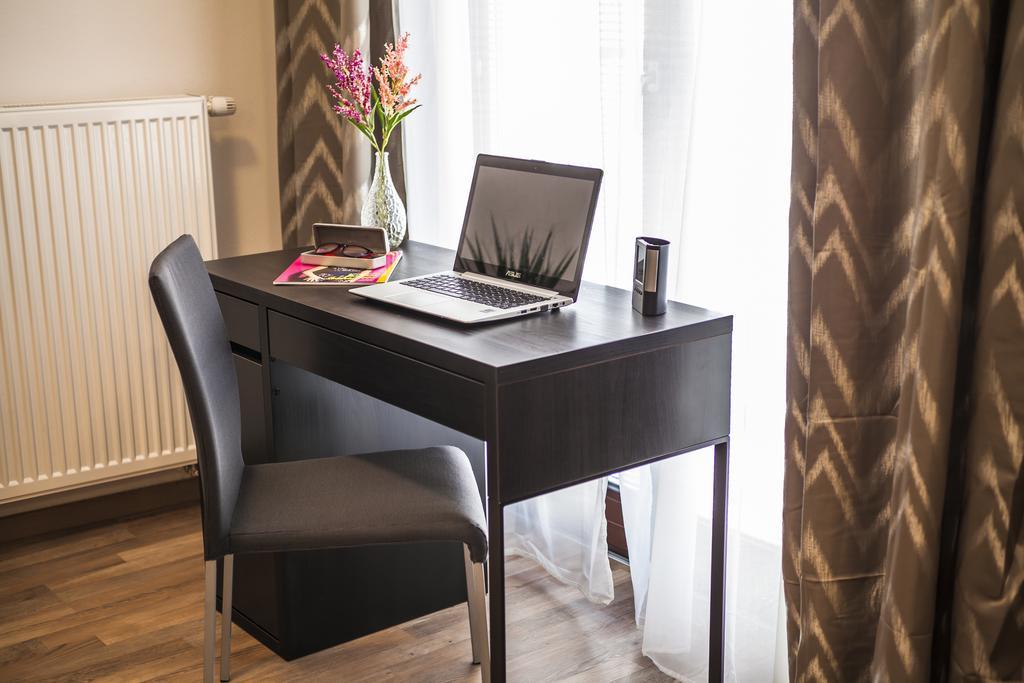 Stay In City Apartment Bastova Bratislava Exterior photo