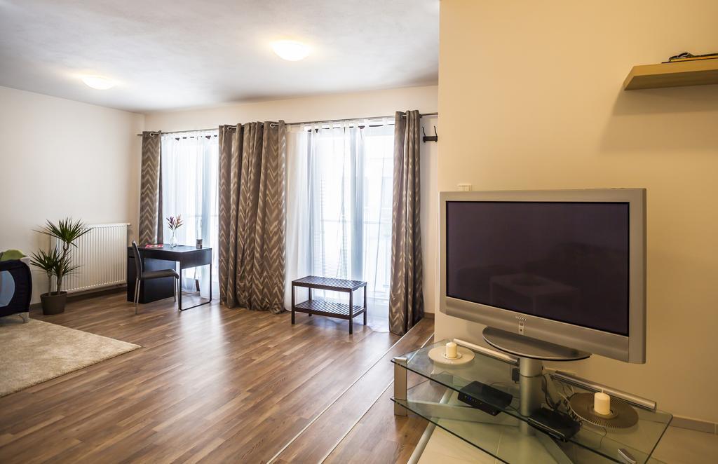 Stay In City Apartment Bastova Bratislava Exterior photo