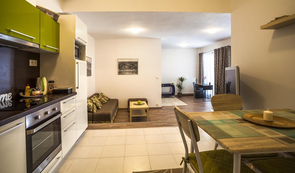 Stay In City Apartment Bastova Bratislava Exterior photo