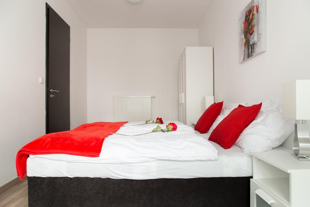 Stay In City Apartment Bastova Bratislava Exterior photo
