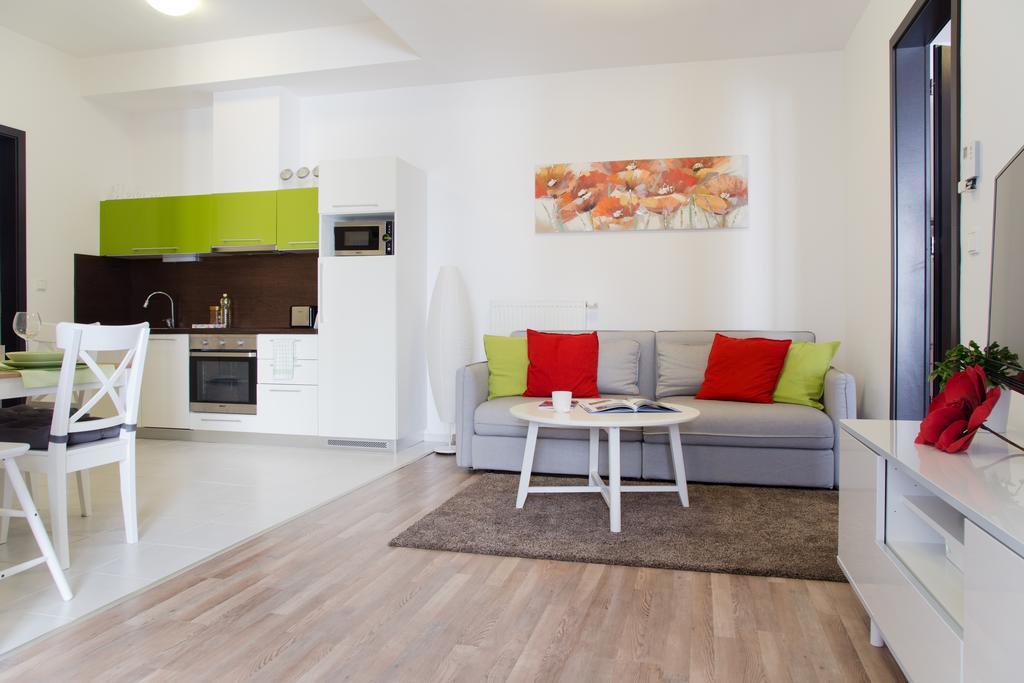 Stay In City Apartment Bastova Bratislava Exterior photo